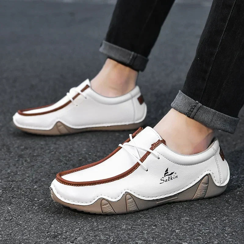 | CHAUSSURES ORTHOPÉDIQUES EN CUIR À AJUSTEMENT PRÉCIS