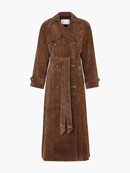 La elegante gabardina de ante suave