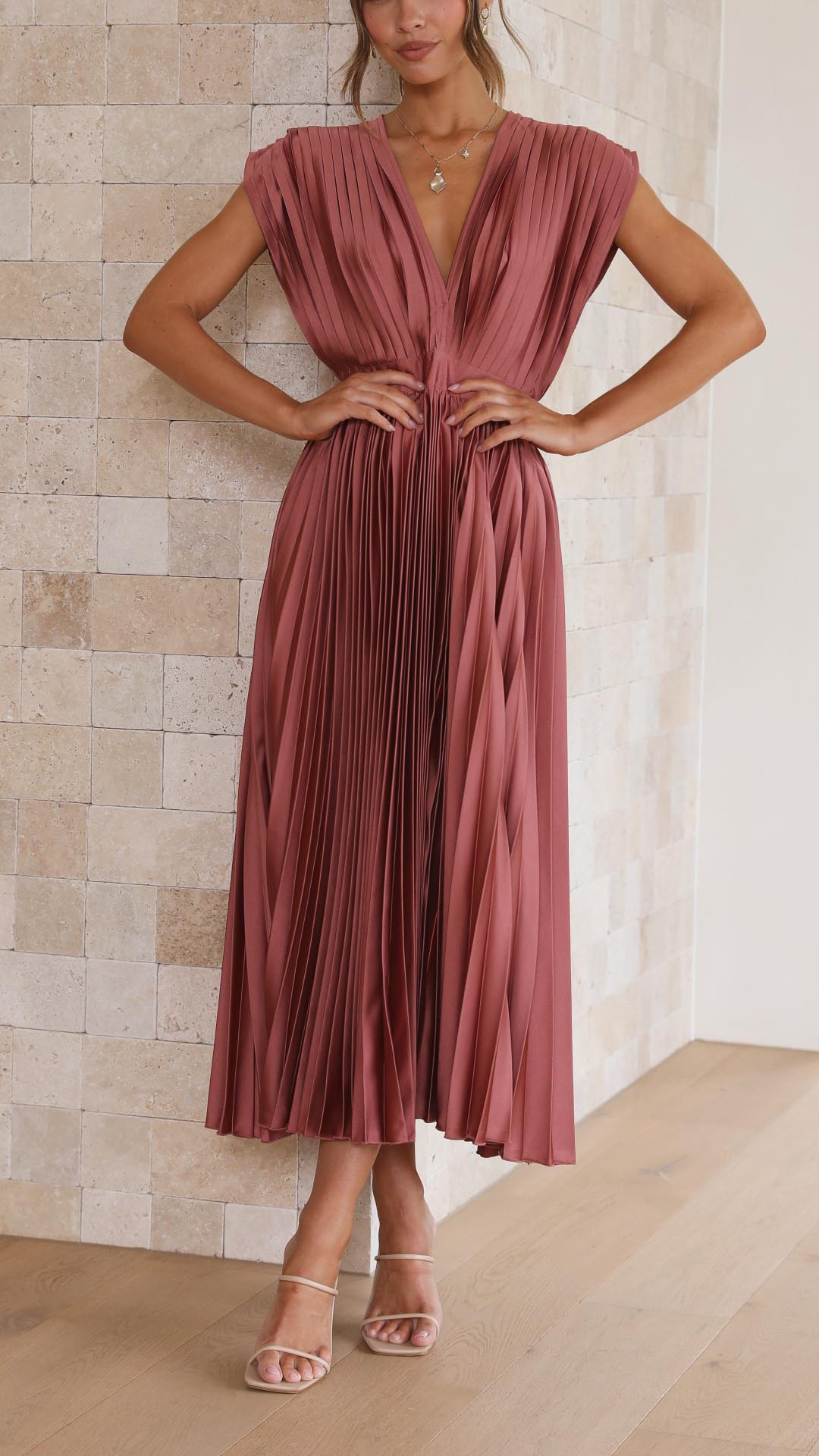 | Robe Élégante en Plis