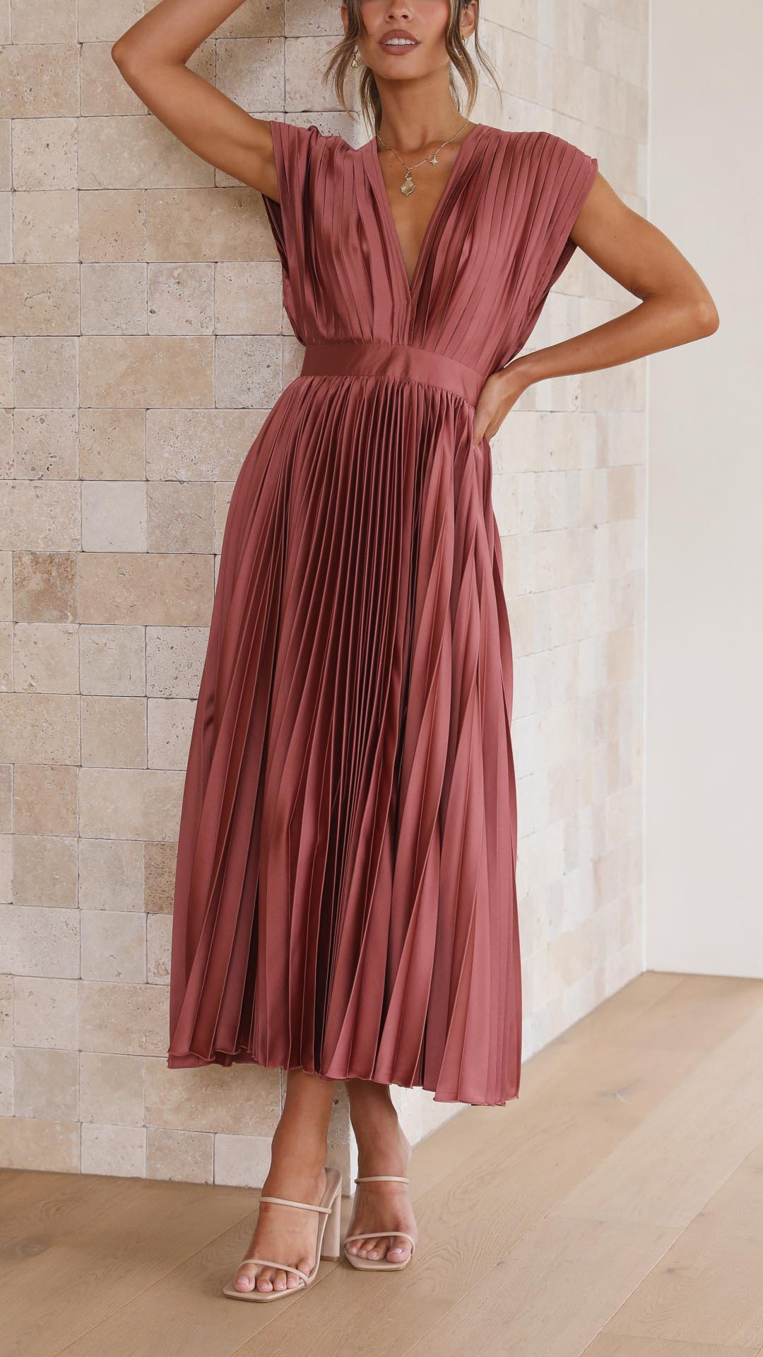 | Robe Élégante en Plis