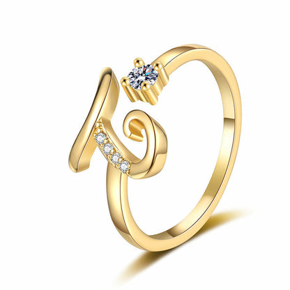 Anillo Lumévara™ de Corazón con Inicial – Personalizado y Elegante