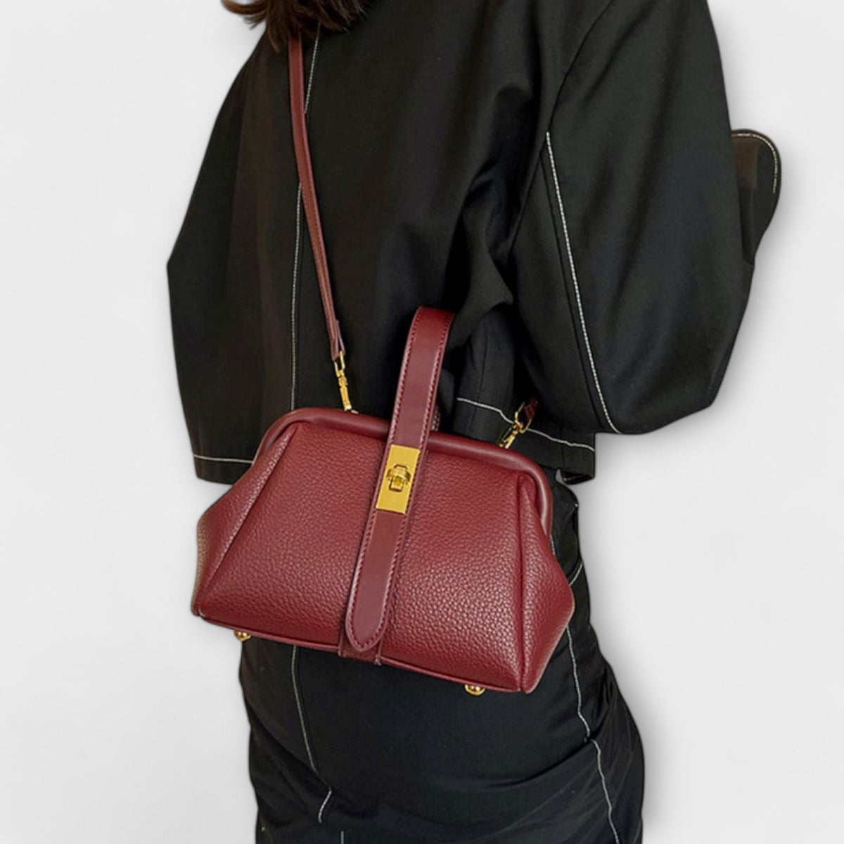 Nyvara – Bolso retro con correa ajustable para el hombro