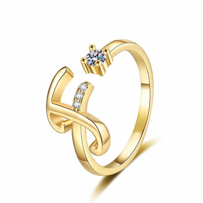Anillo Lumévara™ de Corazón con Inicial – Personalizado y Elegante
