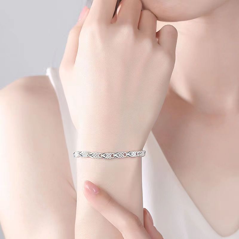 Pulsera delicada y luminosa para el día a día
