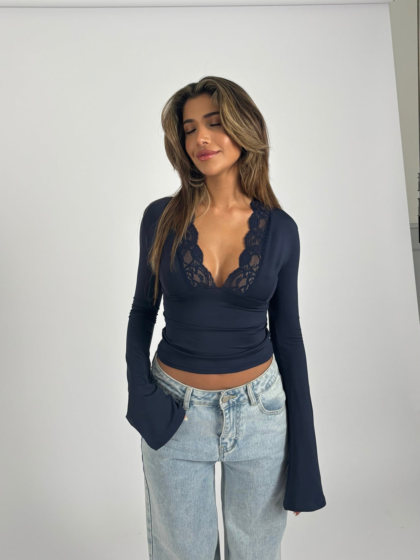 Top de encaje estilo nórdico chic