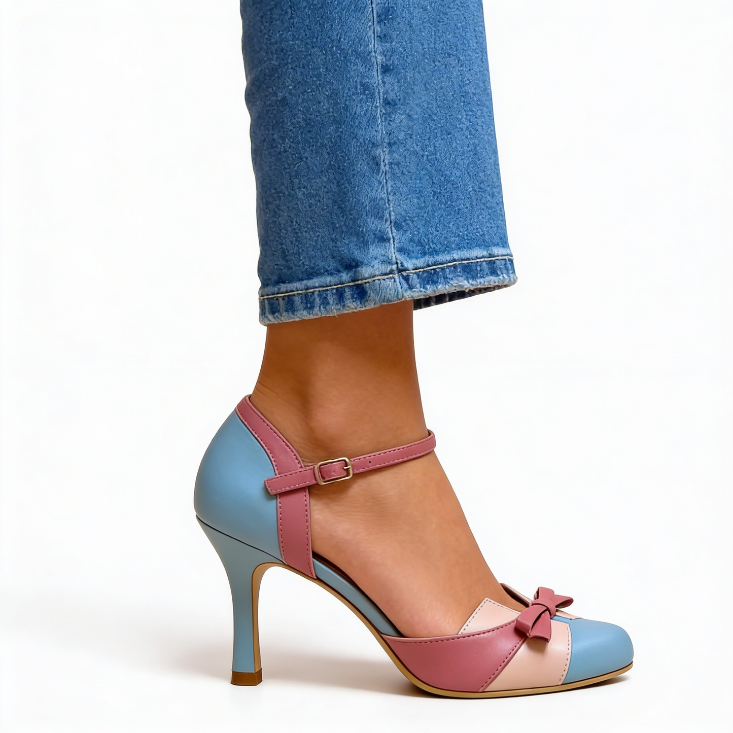 | Talons Élégants Monika