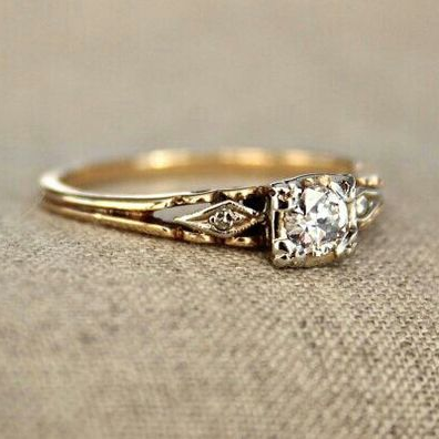 Anillo de Oro Fino Vintage con Circonitas