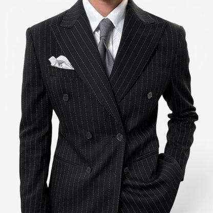 Traje Elegante de Novio Leo