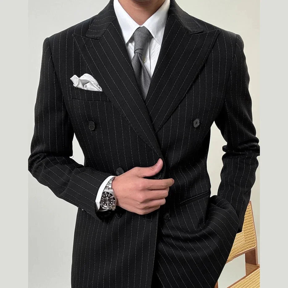 Traje Elegante de Novio Leo