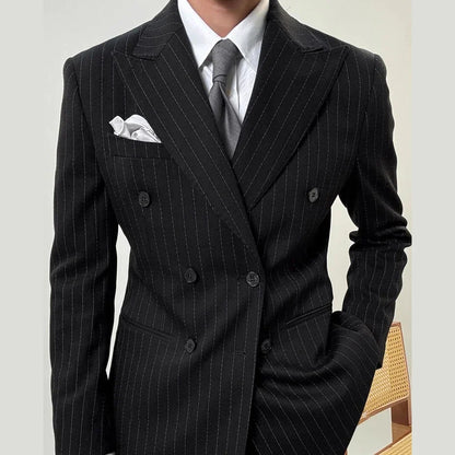 Traje Elegante de Novio Leo