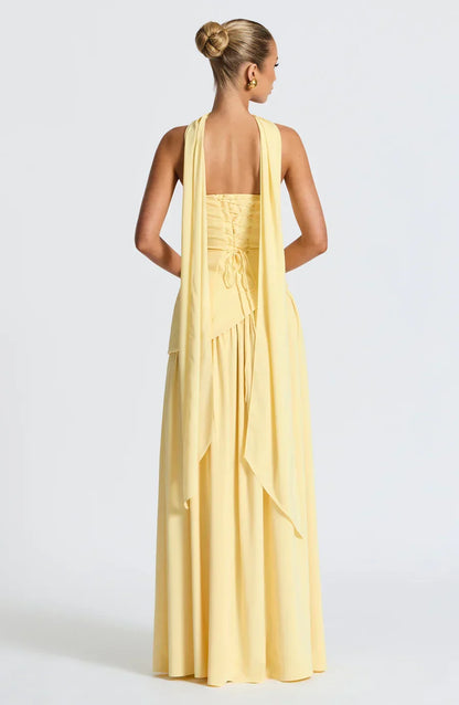 | Robe Élégante Claire