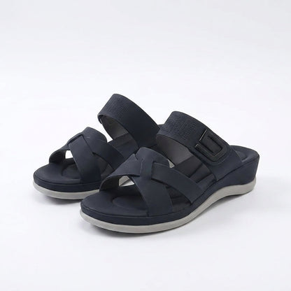 Iris — Zapatilla Estival Moderna